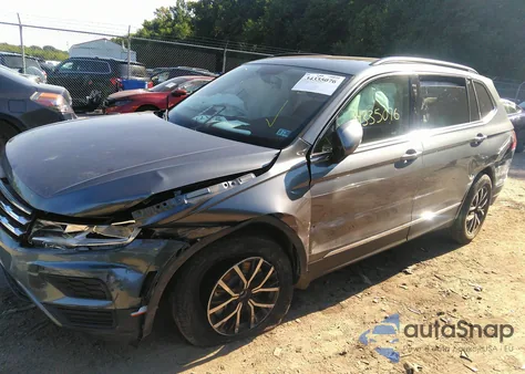 2021 Volkswagen Tiguan 2.0T Se/2.0T Se R-Line Black/2.0T Sel z USA, uszkodzony, nr VIN 3VV3B7AX8MM050709